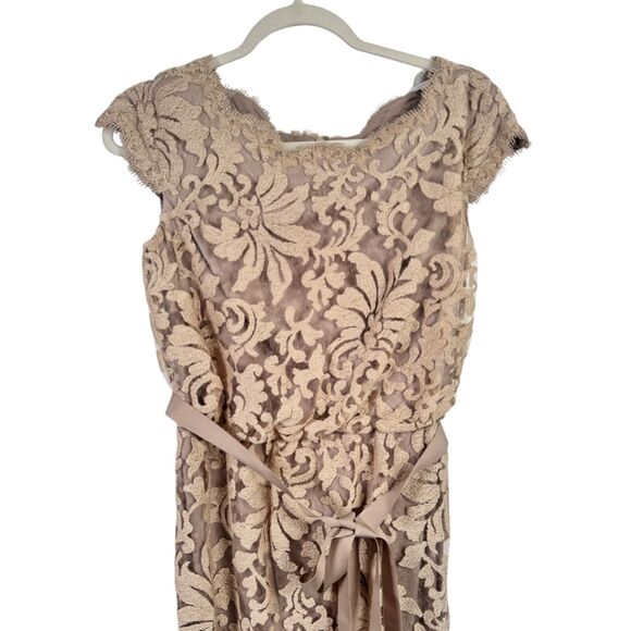 Tadashi Shoji Greta Lace Belted Bow Sheath Dress Sand Taupe Cocktail Womens 4 - Picture 2 of 7
